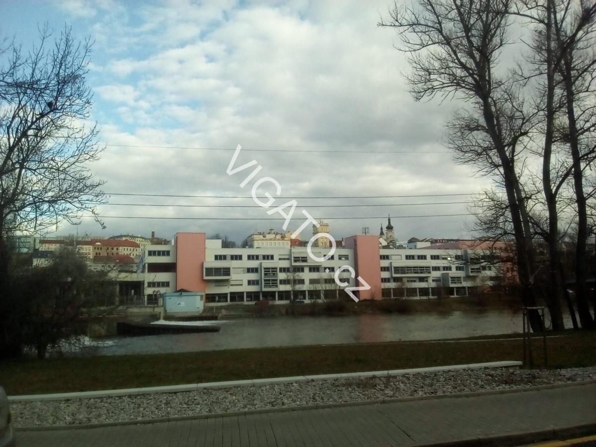 Vize jak z mokrého snu industrialistů…