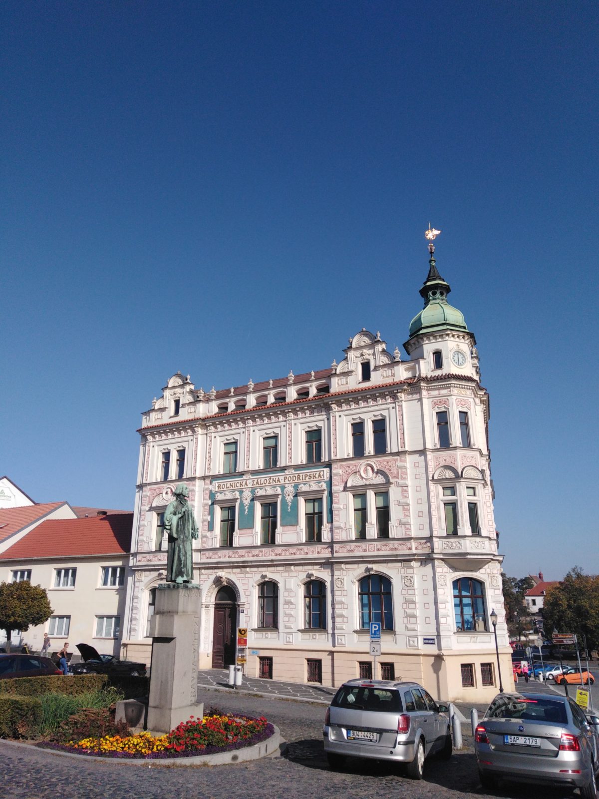 Roudnice nad Labem: rolnická záložna…