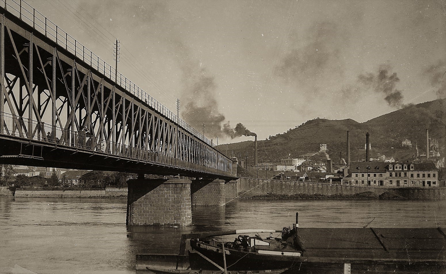 Aussig, Ústí starý železniční most na Střekov přes Labe