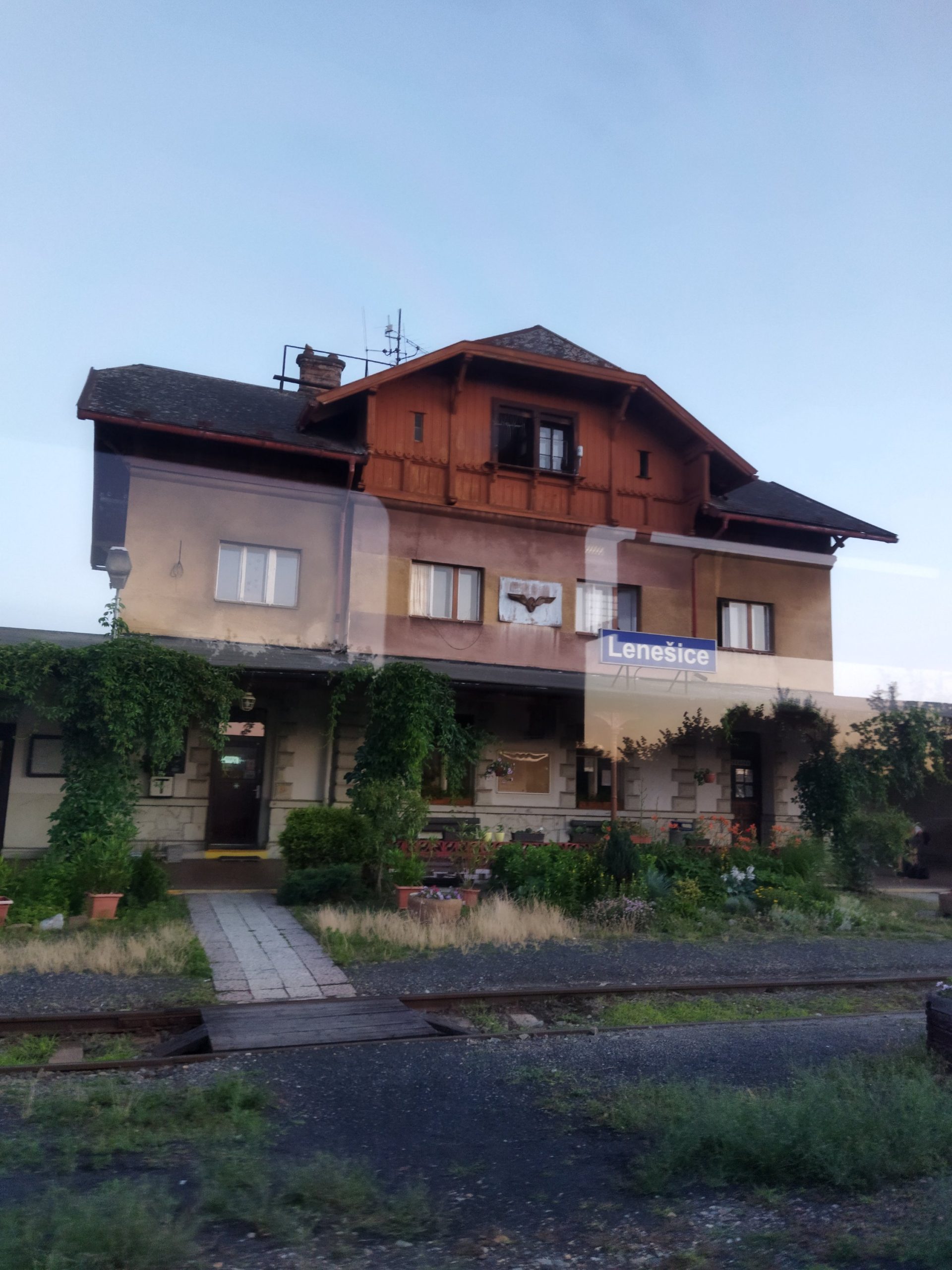 Lenešice nádraží