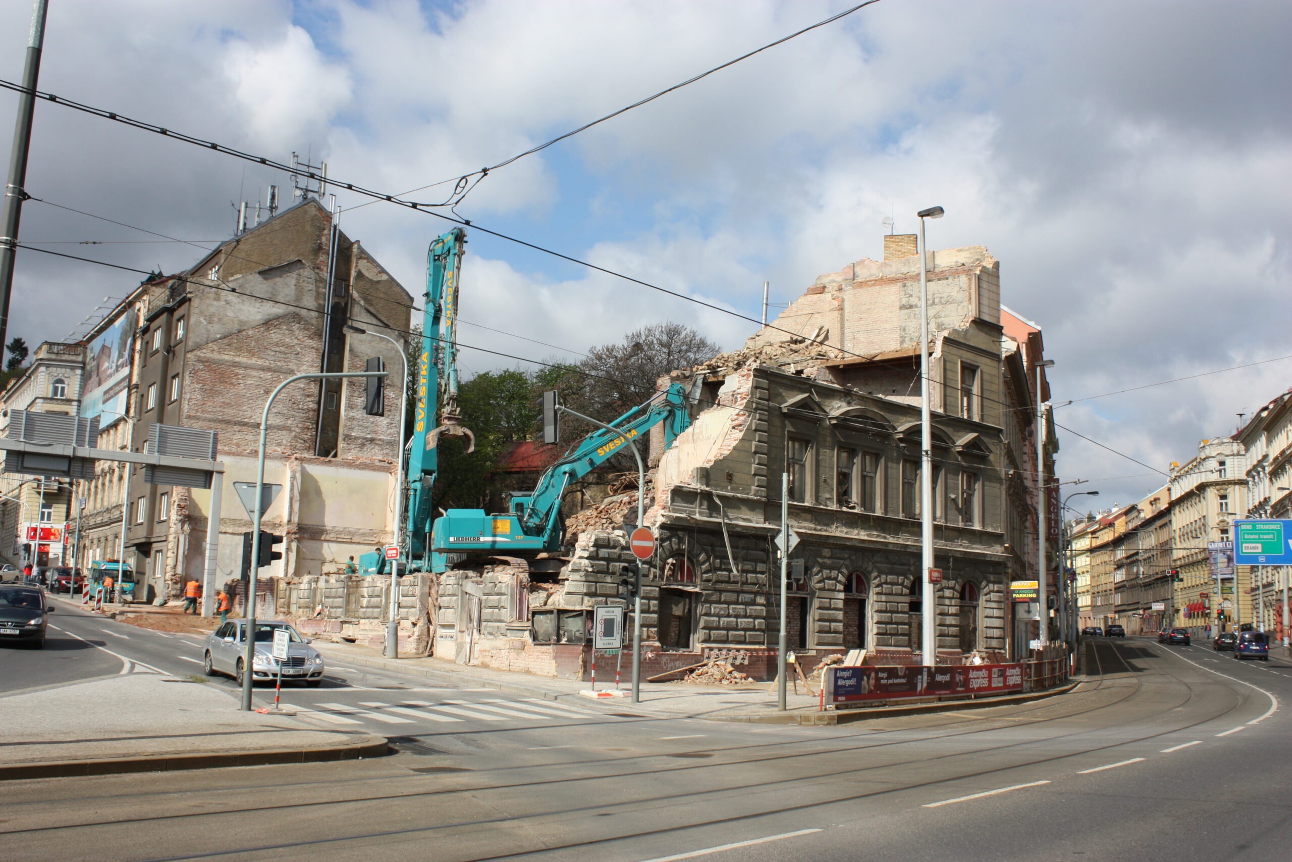 Plzeňská Smíchov – demolice hovady